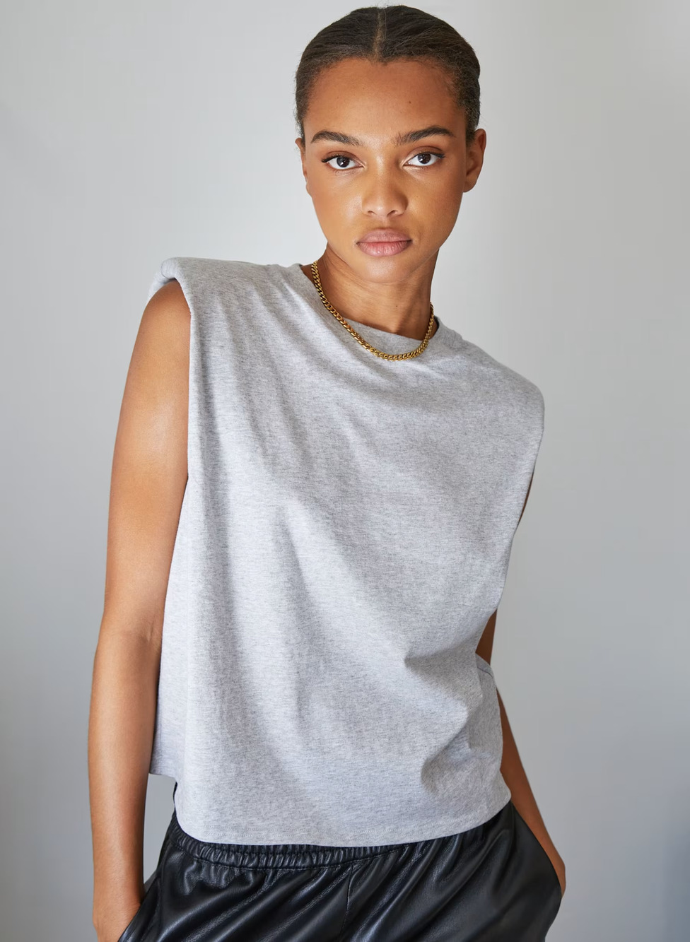 Aritzia Babaton Womens Tank Top Shoulder Pad Sleeveless Light Heather Gray Sz L